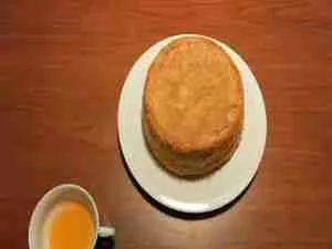 Torta con crema di ricotta siciliana