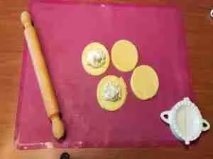 Spagnolette Marsalesi alla ricotta: una dolce tradizione siciliana. 4 Spagnolette Marsalesi alla ricotta