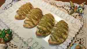 Cassatelle di Agira con crema di pistacchio