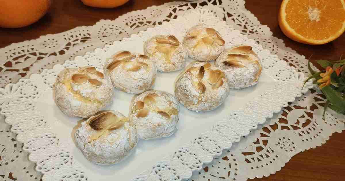 Biscotti arancia e mandorle